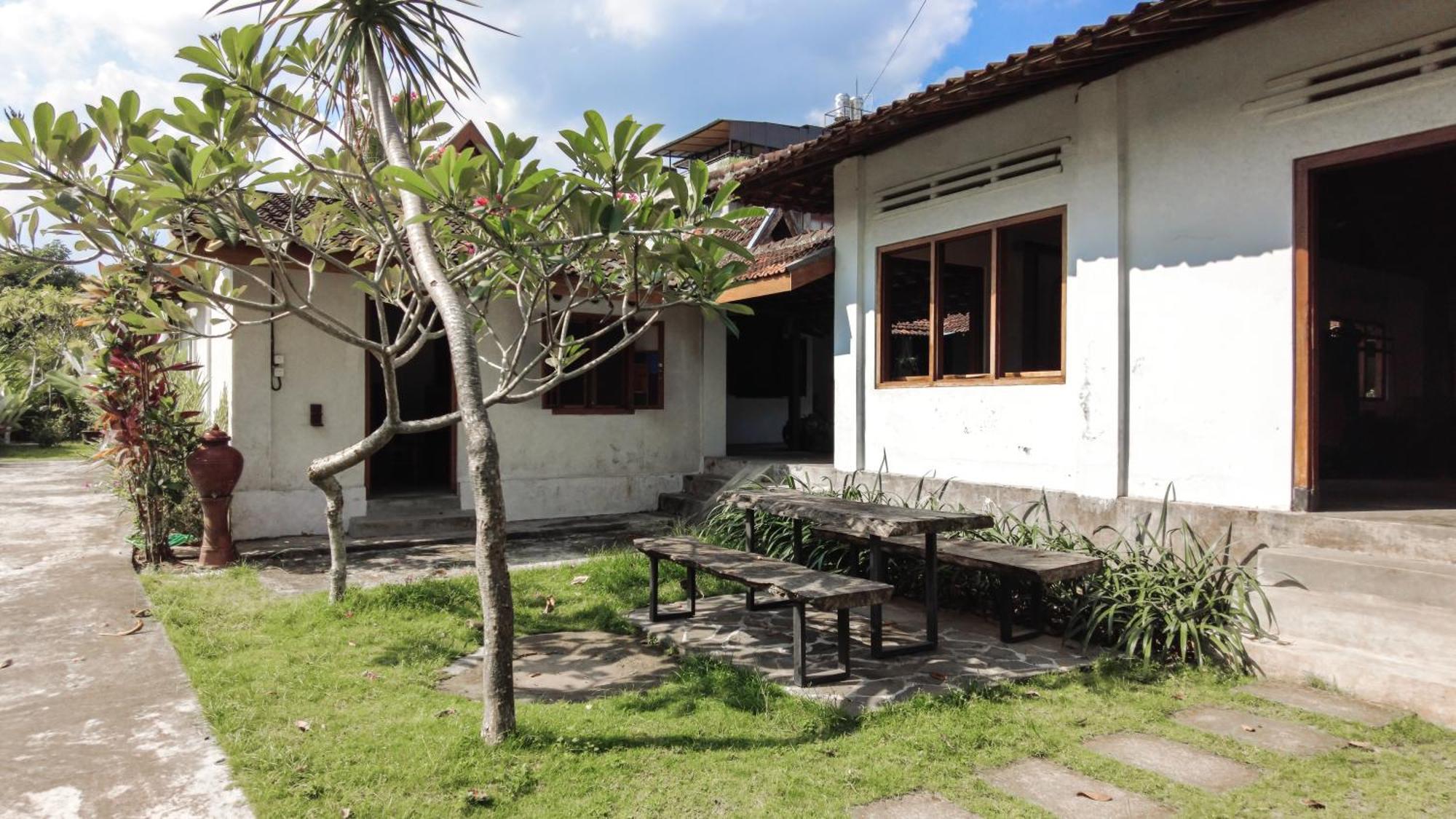 Ohmmstay - Rumah Pendopo Tanjungtirto Zewnętrze zdjęcie